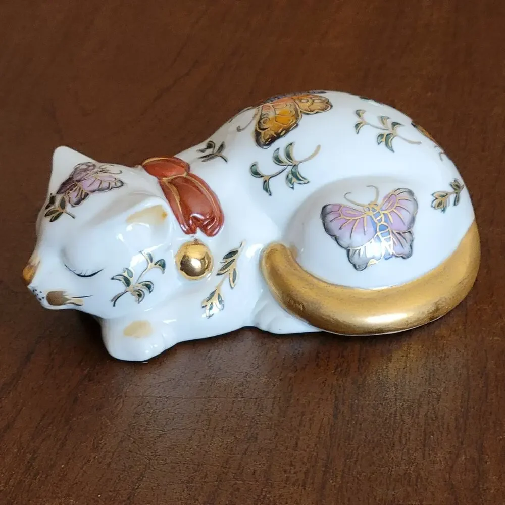 Vintage Takahashi San Francisco Cho Cho sleeping cat figurine